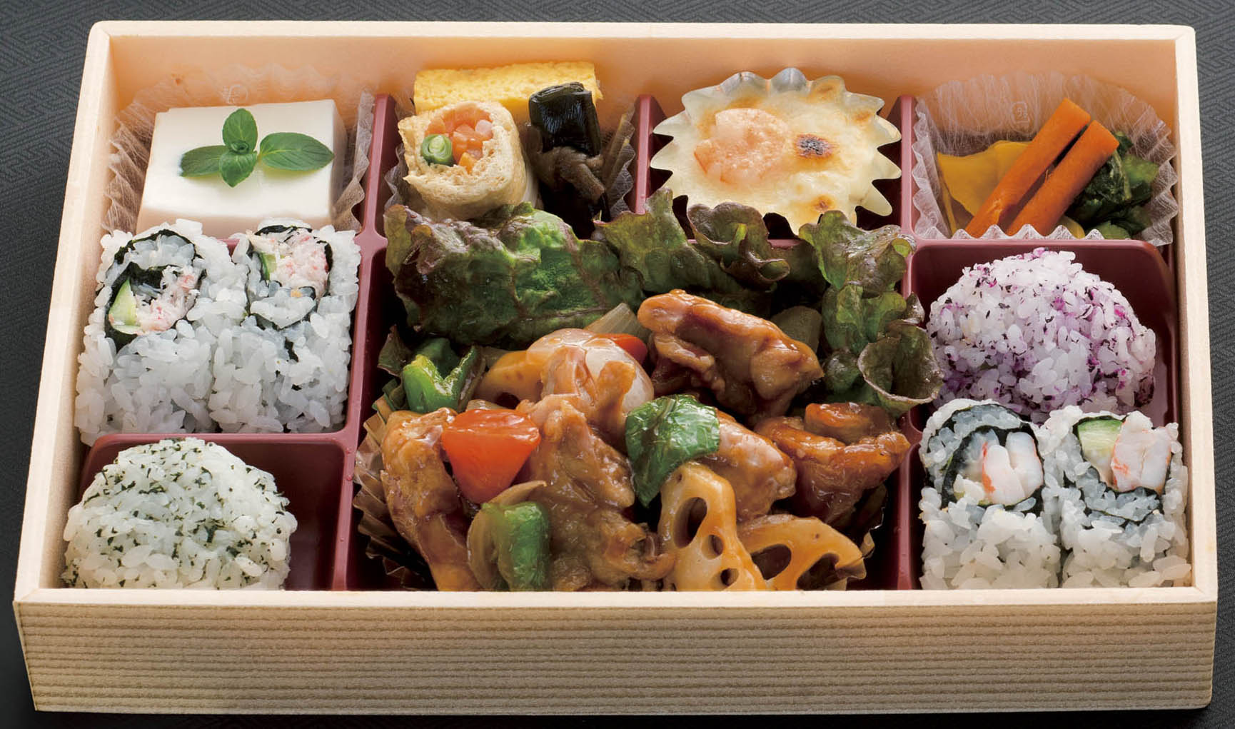 【仕】［彩弁当］若鶏の唐揚げの黒酢あんかけ弁当＜出前＞